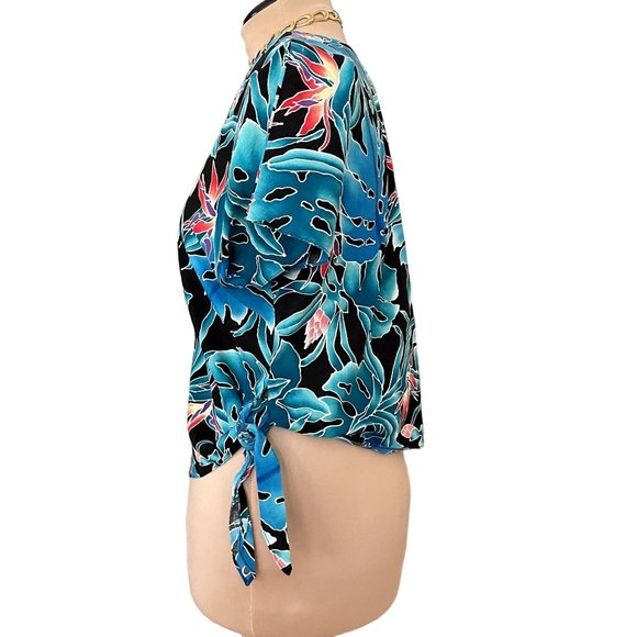 Hilo Hattie Blue Black 100% Cotton Scoop Neck Short Sleeve Blouse with Tie Waist - Picture 2 of 6